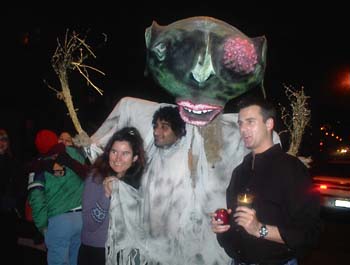 BillieMeetsNewFriend